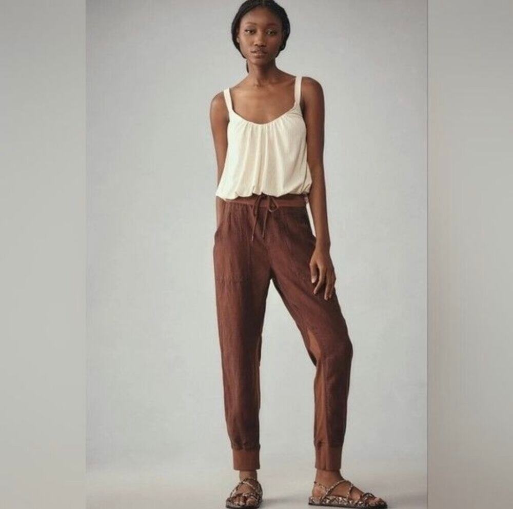 Relaxed Drawstring Jogger Pants in Brown